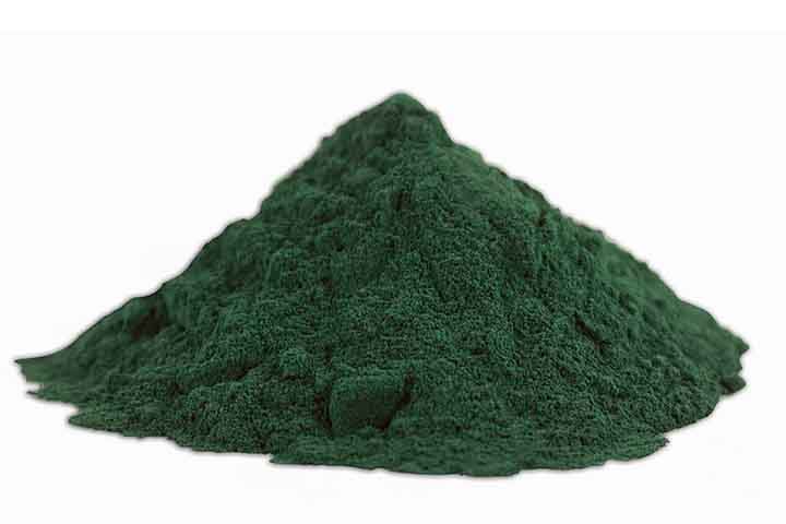 A natureza é rica e pode trazer inúmeros benefícios à saúde humana, com o consumo de determinados alimentos. Assim, a Spirulina é uma alga dotada de nutrientes, indicada para anemia e menopausa devido ao seu conteúdo de ferro e antioxidantes.
