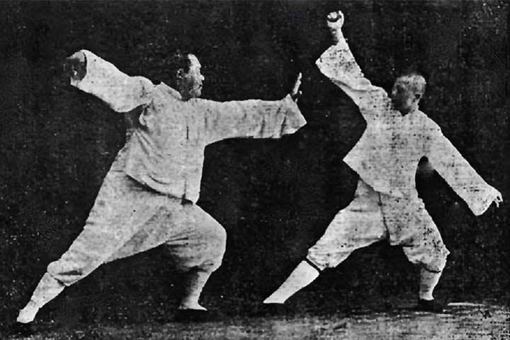 Yang Chengfu foi um dos professores mais conhecidos de Tai Chi Chuan Yang. Ele ajudou a desenvolver a arte em sua forma moderna, enquanto seus alunos fundaram suas próprias escolas de artes marciais de sucesso.