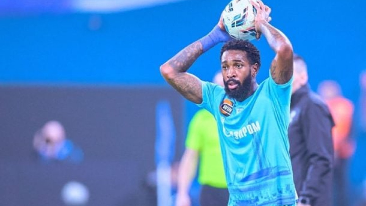 Marcão Silva afirma que meio-campista só irá conversar com a Raposa, caso o clube russo tenha o desejo de negociá-lo