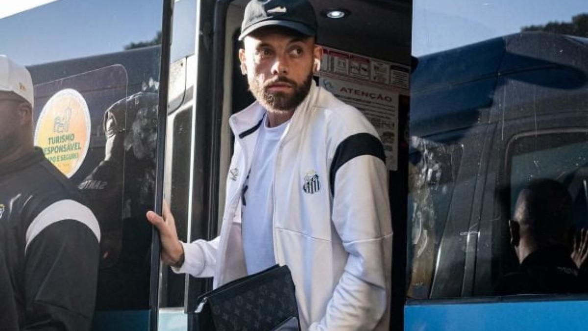 Jogador deixa Peixe após duas temporadas de altos e baixos e assinatá contrato com Houston Dynamo, dos Estados Unidos