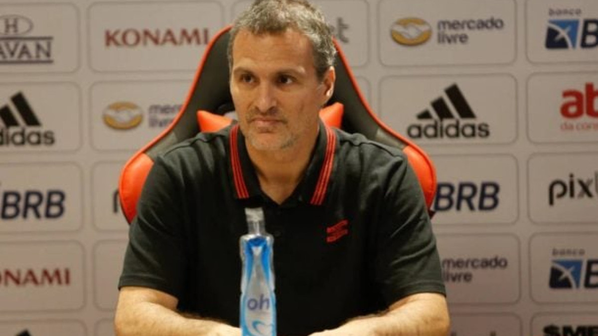 Executivo, que tem longa passagem pelo Flamengo e recusou proposta do Corinthians, será o novo diretor de futebol da Raposa