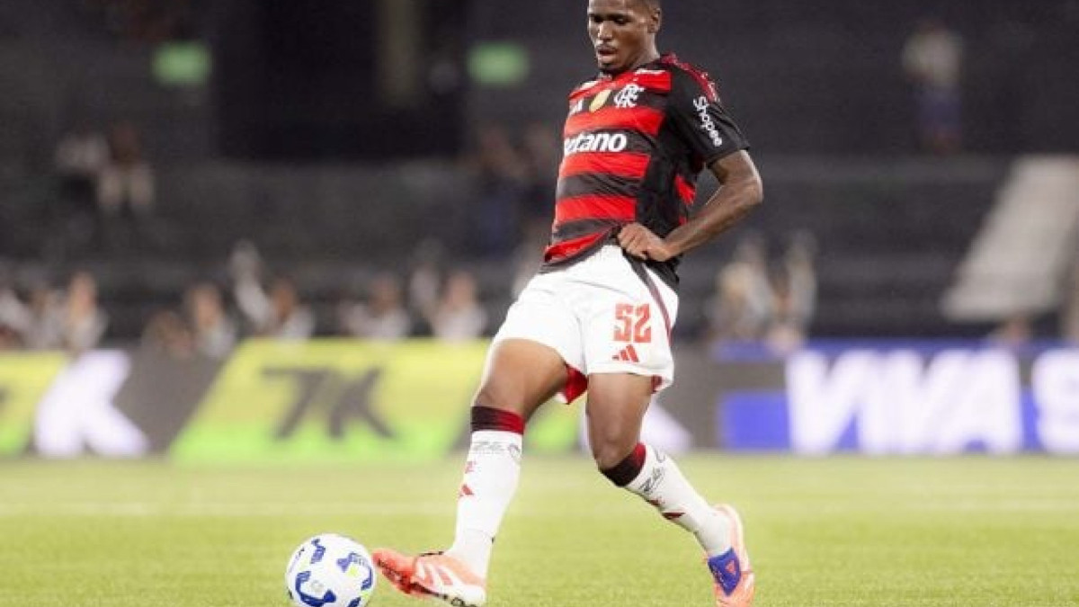 Tricolor Gaúcho deseja reformular o setor de meio-campo e tem interesse em contar com o volante rubro-negro