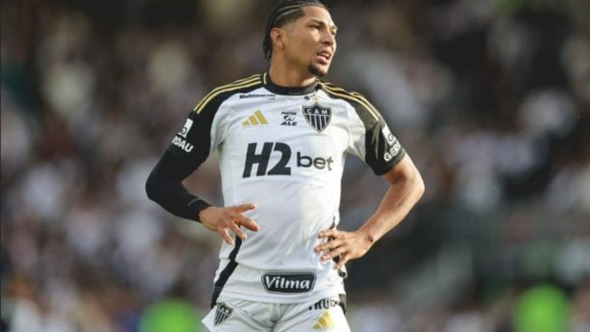 Negociação entre as diretorias avançou, mas técnico argentino não quer liberar o jogador