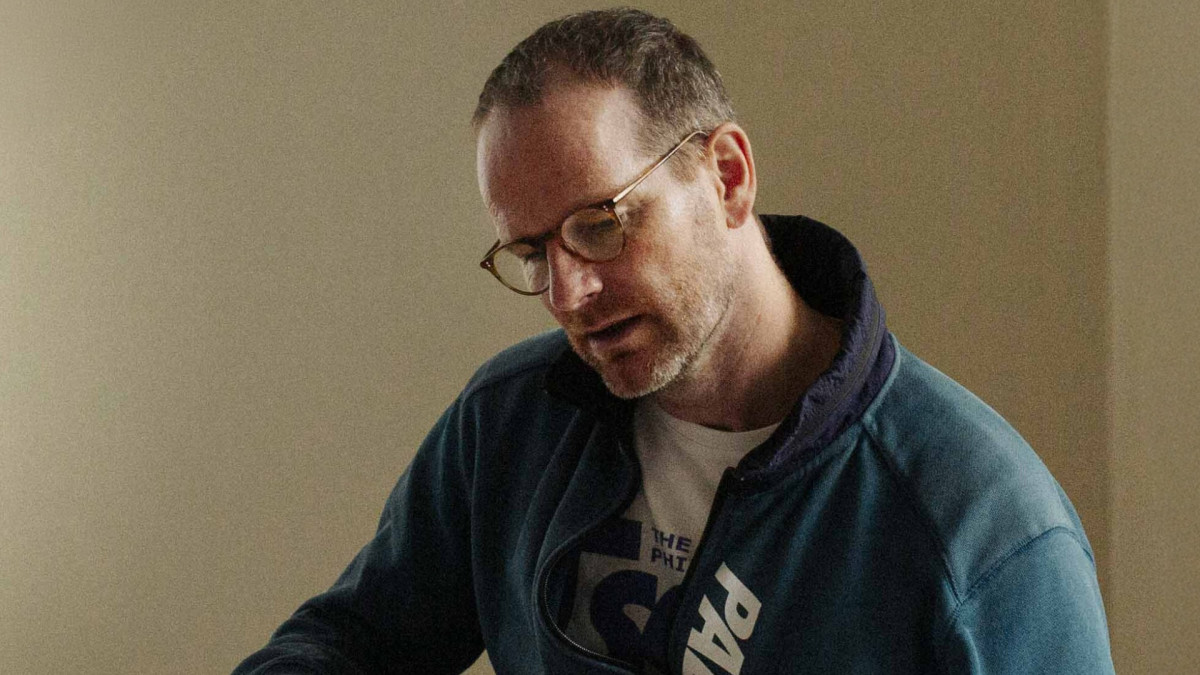 Joachim Trier, Kasper Tuxen og Stellan Skarsgård. Innspilling av Sentimental Value. Gimletoppen, Oslo 26.09.2024