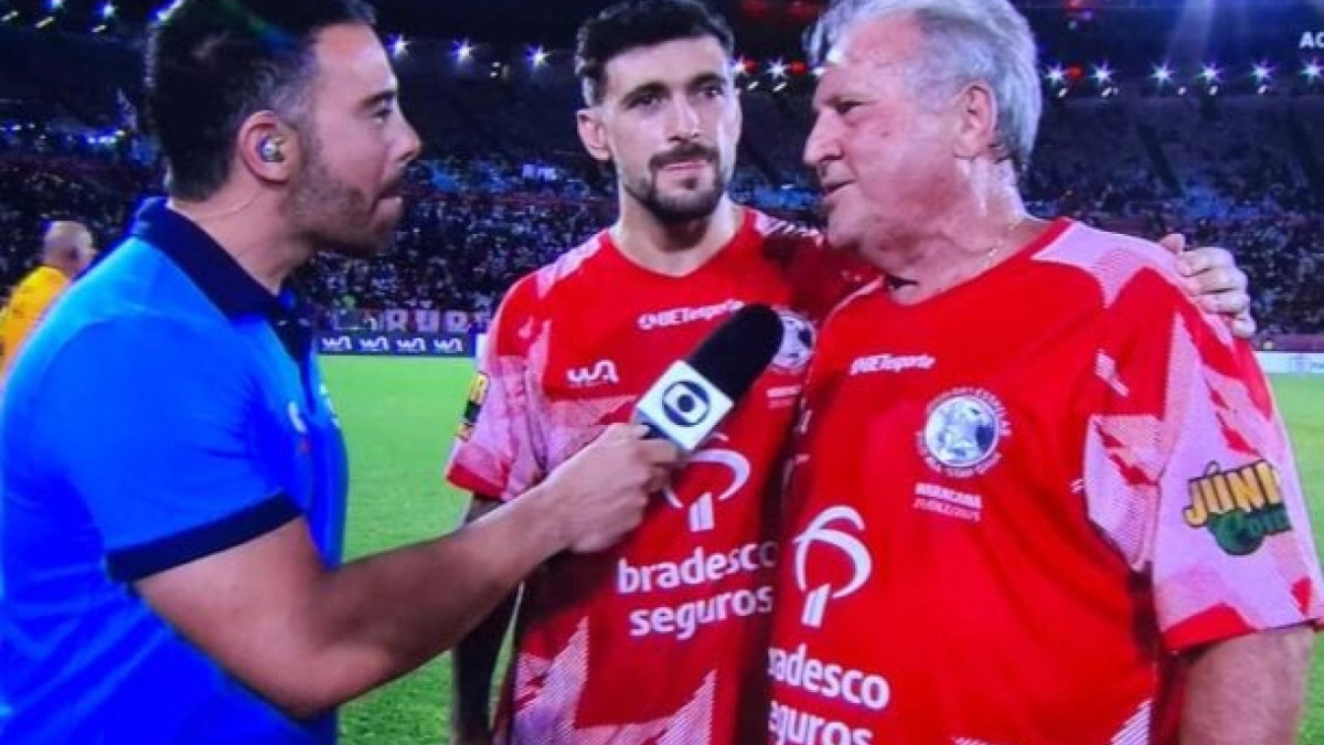Zico, maior ídolo do Flamengo, confraterniza e elogia com Arrascaeta, que caminha a passos largos para ser o número 2 no hall de ídolos do Fla