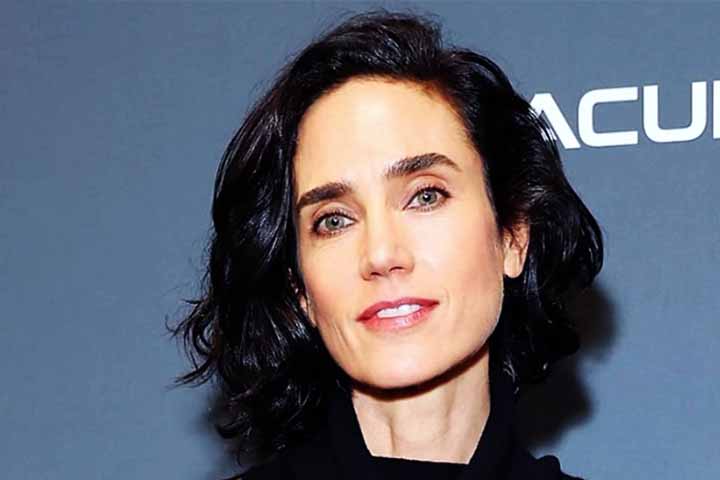 Jennifer Connelly - A atriz de filmes como “Uma Mente Brilhante” e “Top Gun: Maverick” apresenta uma forma sutil e bastante charmosa de heterocromia central — em que cada íris tem mais de uma tonalidade. 