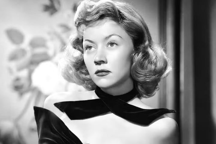 Uma biografia lançada em 2025 trouxe à tona um segredo perturbador envolvendo a atriz Gloria Grahame, estrela da Era de Ouro de Hollywood.