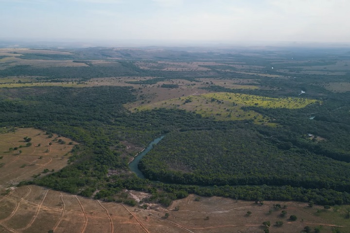 No entanto, a comprovação científica só ocorreu alguns anos depois, com o trabalho do geólogo Álvaro Crósta, da Unicamp, que estuda o Domo desde 1978. 