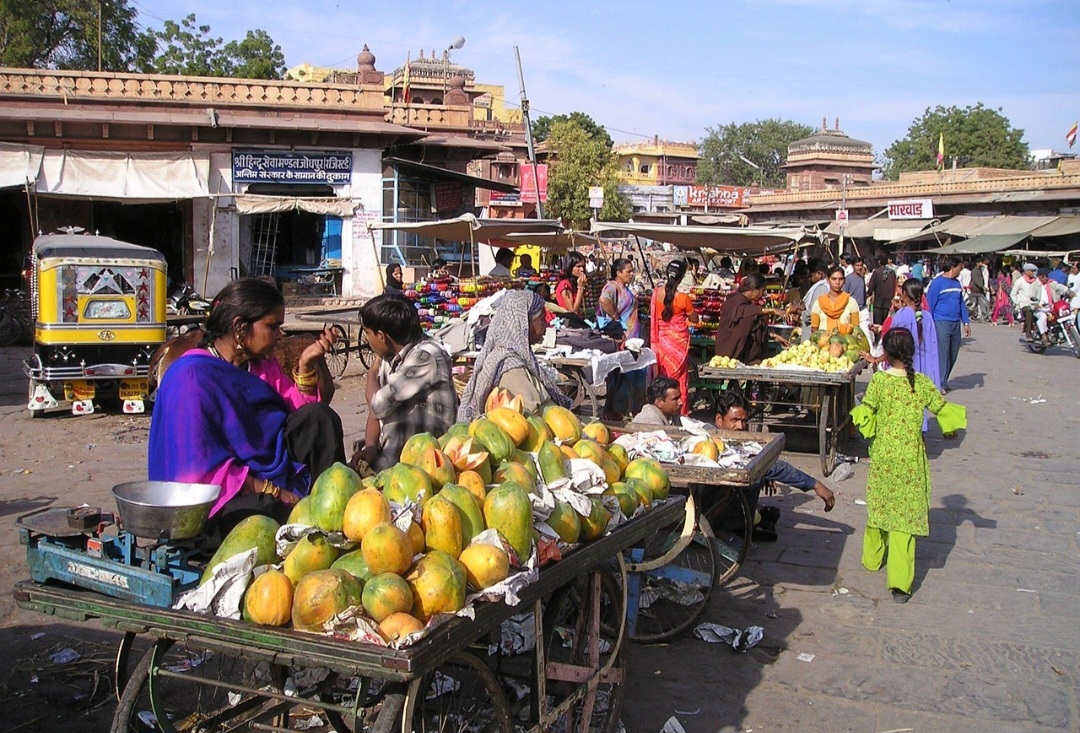 O mamão ainda atua no combate à anemia por melhorar a absorção de ferro dos alimentos, graças à vitamina C. Também favorece a circulação sanguínea e o controle da pressão arterial.