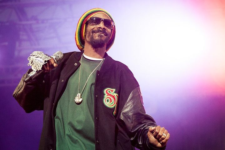 Joni Mitchell, Snoop Dogg, Sheryl Crow, The Isley Brothers e o saxofonista Sonny Rollins são alguns dos artistas que têm suas obras gerenciadas pela empresa de Khosrowshahi.