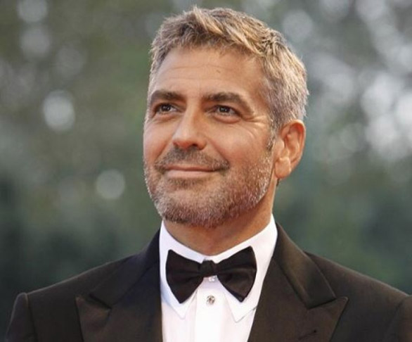 A partir de 1998, Clooney estreou uma parceria com o diretor Steven Soderbergh em “Irresistível Paixão” que renderia grandes sucessos de público e bilheteria. 
