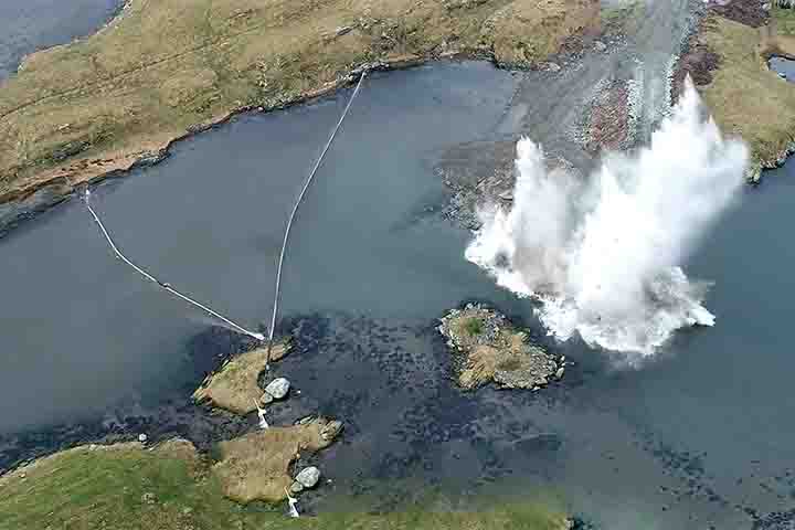 O investimento é considerado mais econômico do que a construção de pontes e trará ganhos significativos para a economia local, especialmente no transporte de mercadorias, turismo e acesso a regiões remotas.