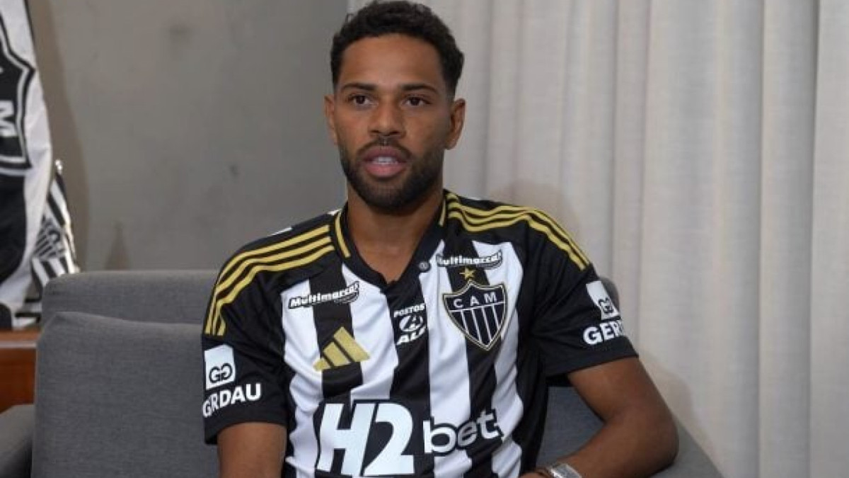 Lateral-esquerdo fala sobre seu novo treinador, agora no Galo, revelando alta expectativa para retorno ao futebol brasileiro