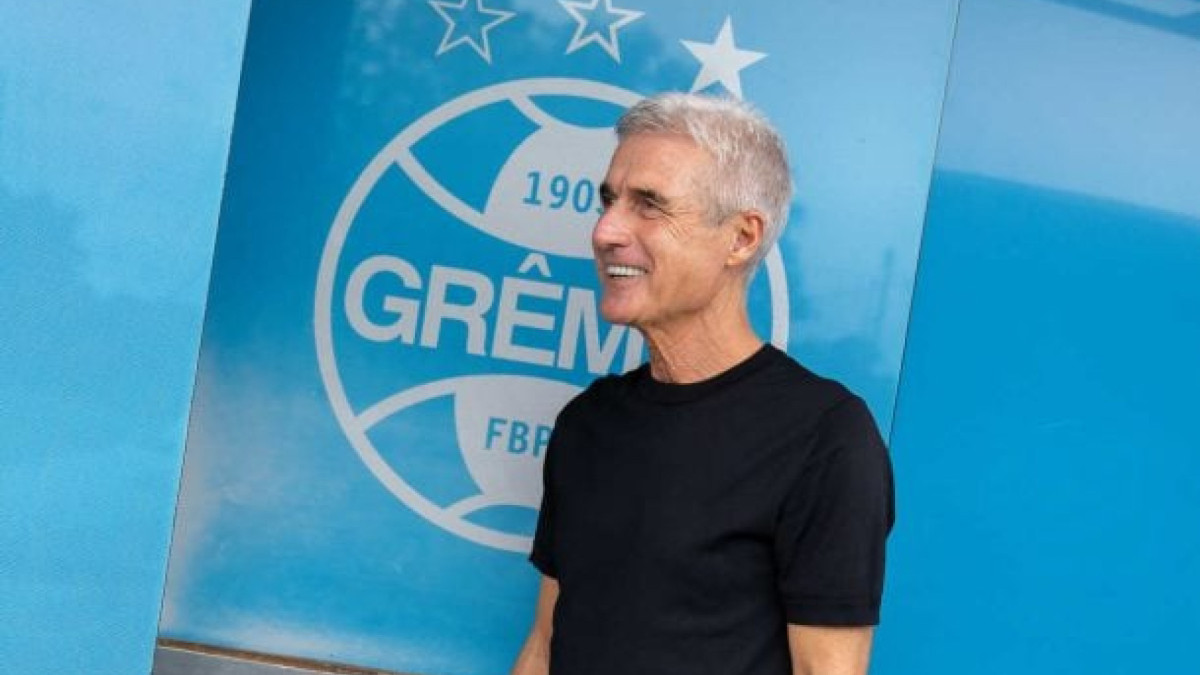 Tricolor efetua o pagamento de cerca de R$ 7 milhões nos últimos dias e espera trâmites burocráticos para a liberação da Fifa