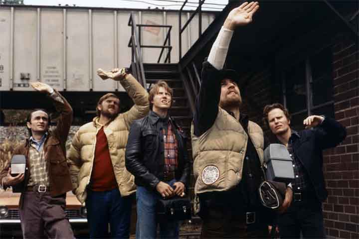 Seu trabalho em O Franco Atirador foi fundamental, e as filmagens foram adaptadas para que ele pudesse terminar o filme apesar do agravamento do seu câncer. Interpretou Stanley 'Stosh, um dos amigos do protagonista, Michael.