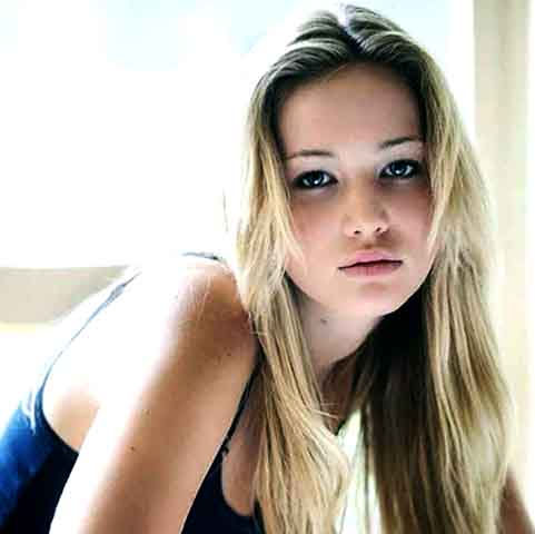 Em seguida, a atriz foi convidada para as séries de televisão, como The Devil You Know, Cold Case, Medium e Monk. Passou, então, a ser figura carimbada nesse estilo de produção, mas ainda faltava se destacar no cinema para se tornar mais conhecida.