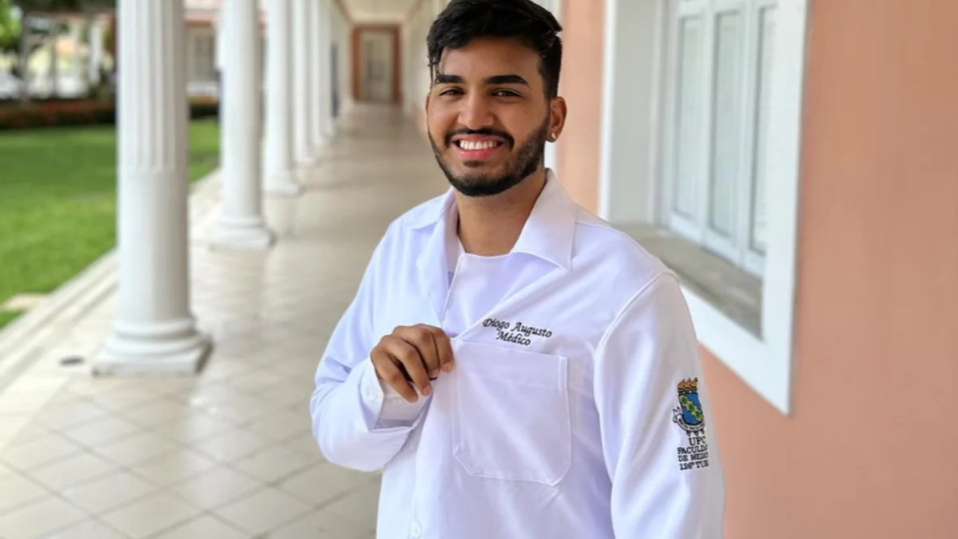 ￼DIOGO Augusto é o primeiro médico quilombola do Estado do Ceará (Foto: Reprodução/Acervo pessoal)