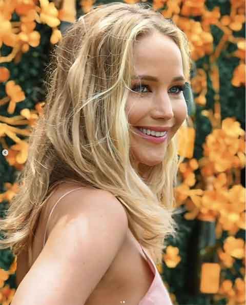 Sua performance lhe rendeu o Prêmio Marcello Mastroianni de Melhor Atriz Emergente, no Festival de Veneza. Naquele mesmo ano, a atriz apareceu no videoclipe da música The Mess I Made, de Parachute.