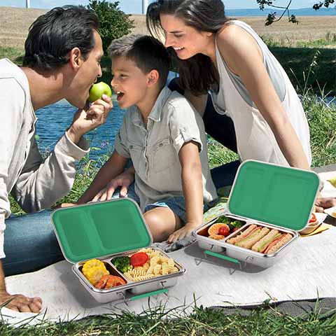 Em 2012, o Journal of The American Medical Association publicou pesquisa da Universidade de Nova York apontando que a substância aumenta os riscos de obesidade em crianças e adolescentes. 
