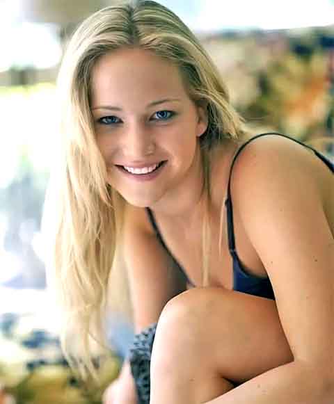 Lawrence iniciou sua carreira como atriz na comédia The Bill Engvall Show. A série foi ao ar em setembro de 2007 e cancelada dois anos depois, após três temporadas. 