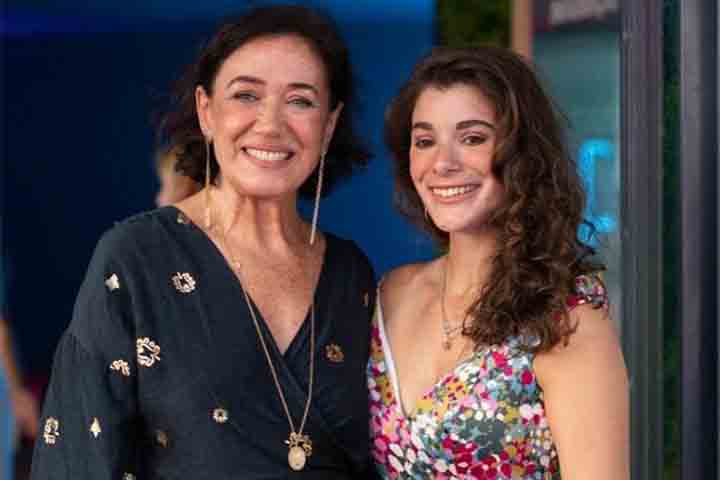 Na vida pessoal, Lilia foi casada com o cineasta João Henrique Jardim entre 1986 e 1993. Após o divórcio, uniu-se ao economista Iwan Figueiredo, com quem teve sua única filha, Giulia Bertolli Figueiredo, nascida em 1997, que também seguiu os passos da mãe na carreira artística.
