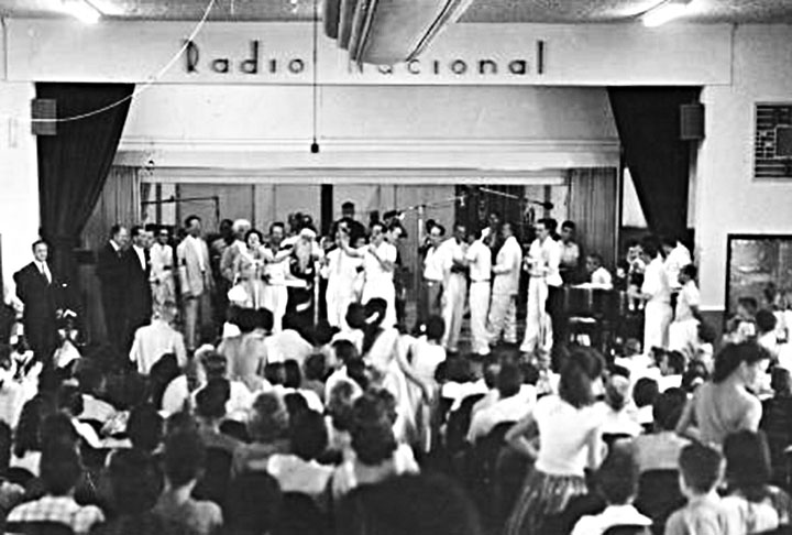 A Nacional foi um sÃ­mbolo da chamada Era de Ouro do RÃ¡dio, sendo o principal difusor artÃ­stico do Brasil entre os anos 30 e 40. 

