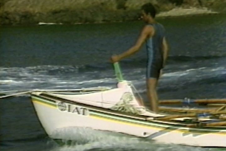Em 1984, Amyr foi da Namíbia ao Brasil, em 100 dias, a bordo do barco IAT.