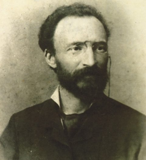 Ele também passou a se dedicar a ações sociais voltadas para órfãos e pessoas em situação de pobreza.