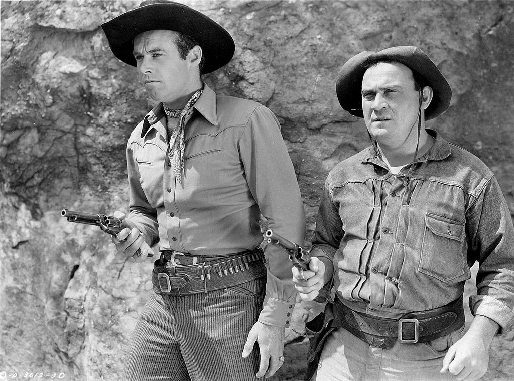 Aos poucos, o jeans ultrapassou o ambiente de trabalho e passou a ser incorporado no cotidiano. Nos anos 1930, cowboys e atores de faroeste ajudaram a consolidar a calça como símbolo de rusticidade e autenticidade americana. 
