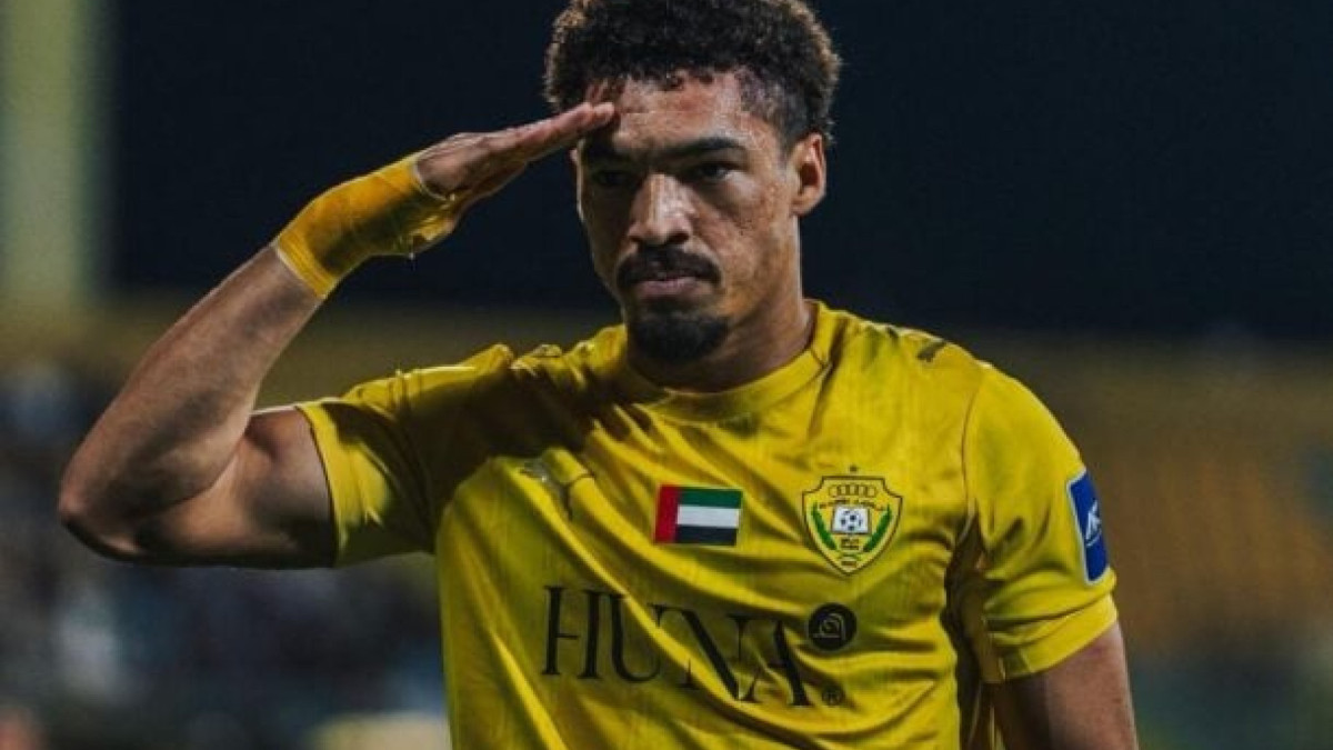 Novo técnico do Tricolor, Luís Castro já treinou o zagueiro em dois clubes e é entusiasta do futebol do jogador brasileiro