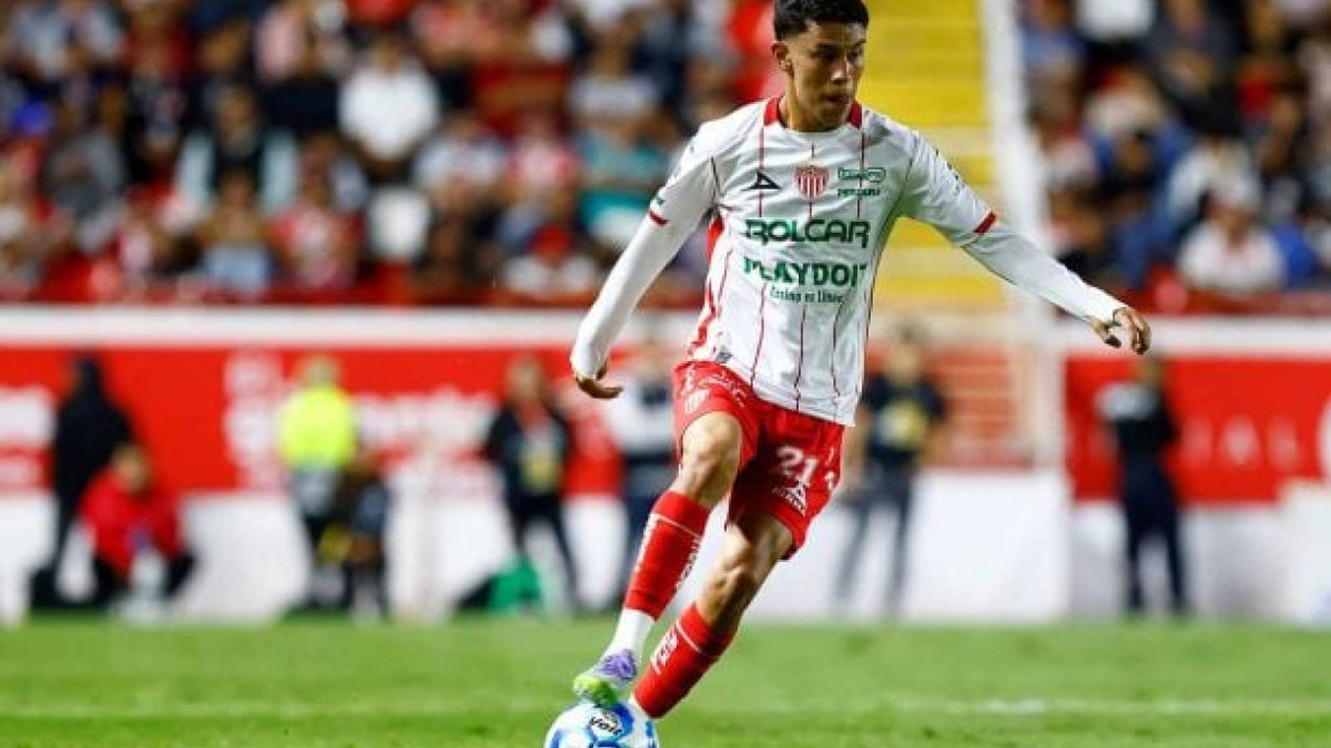 Colombiano, que pertence ao Monterrey (MEX), deve chegar por empréstimo de um ano com opção de compra; saiba mais