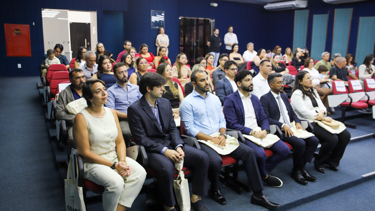 Cerim&ocirc;nia ocorreu no Centro Administrativo B&aacute;rbara de Alencar, sede da PGE-CE