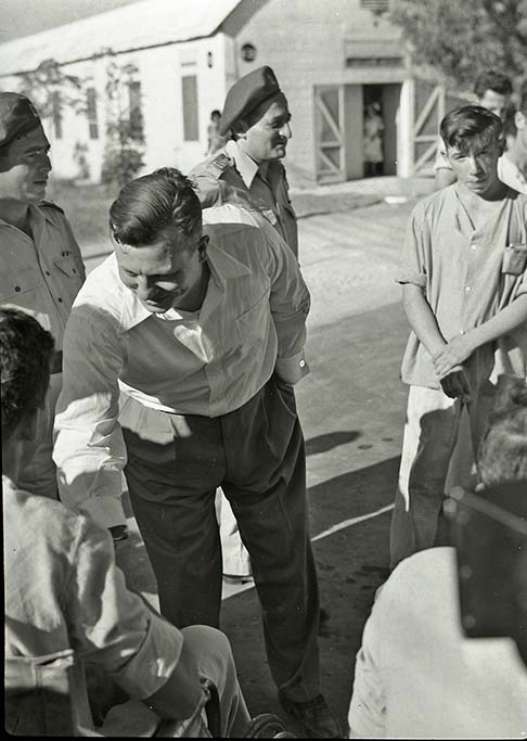 Curiosamente, essa conquista já aconteceu no segundo filme da carreira do ator.  O primeiro foi Diary of a Sergeant, em 1945, mas ele havia interpretado a si mesmo. 