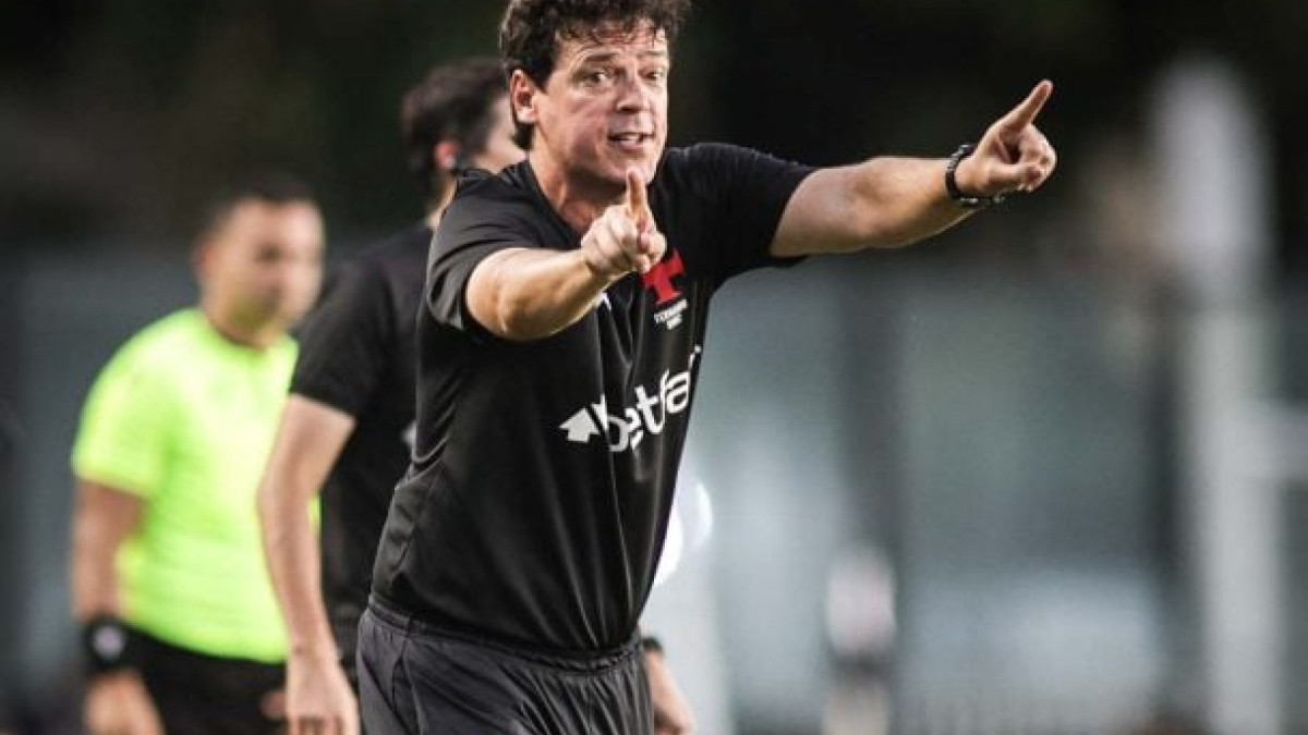 Clube atinge limite de estrangeiros e precisa liberar vagas para contratar em 2026; Sforza, Garré e Lemos podem sair