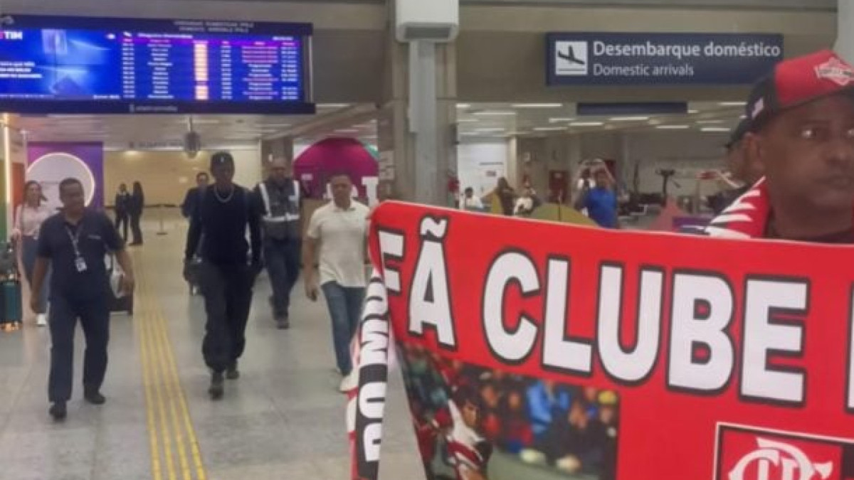 Zagueiro chegou ao RJ pela manhã, realizou exames e voltou ao Nordeste, onde passa férias com a família; saiba quando será a oficialização