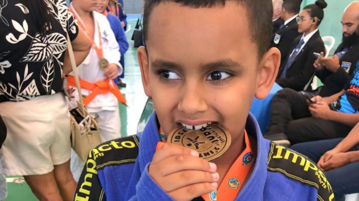 Rafael Umbelino conquistou a medalha de ouro nas Paralimpíadas Escolares, no estado de São Paulo