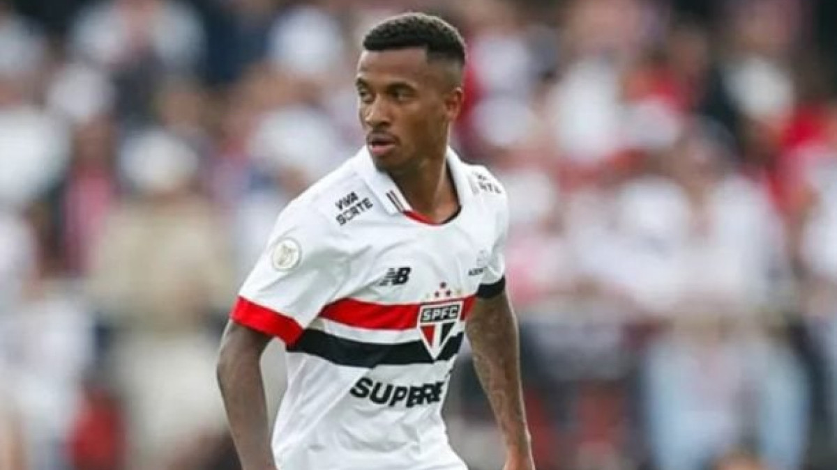 Tricolor negocia a chegada de um novo volante, mas descarta perder uma de suas principais peças em 2026