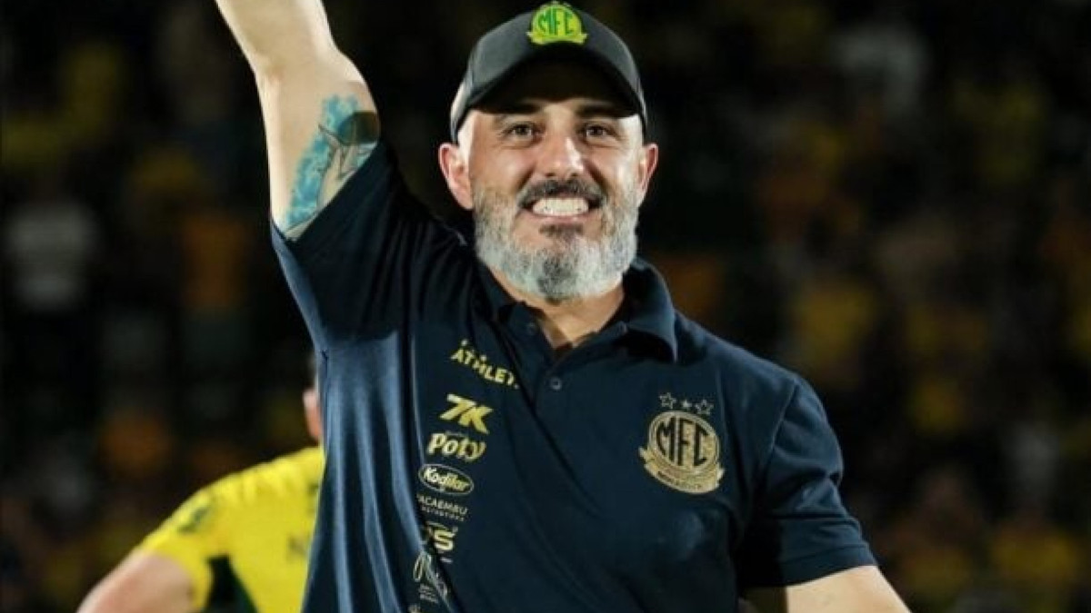 Técnico revela sonho de comandar a equipe paulista na Bombonera e pauta preparação com 