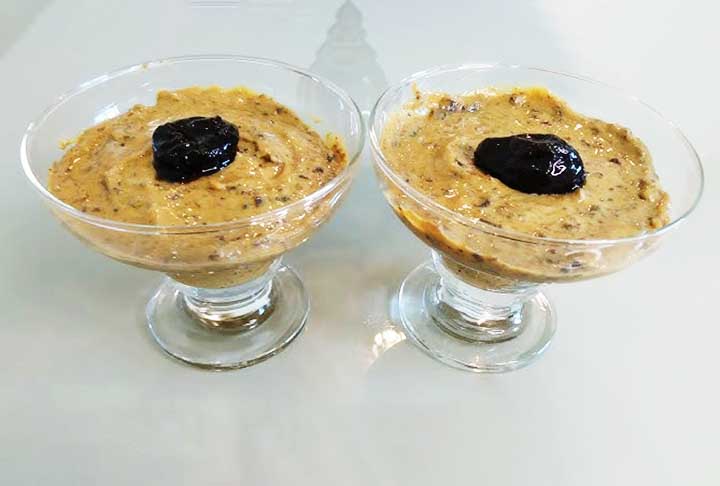 A fibra é especialmente importante para a digestão, pois ajuda a regular o trânsito intestinal e a prevenir a prisão de ventre. Além disso, as ameixas secas contêm sorbitol, um açúcar natural com efeito laxante, que contribui ainda mais para a saúde intestinal.