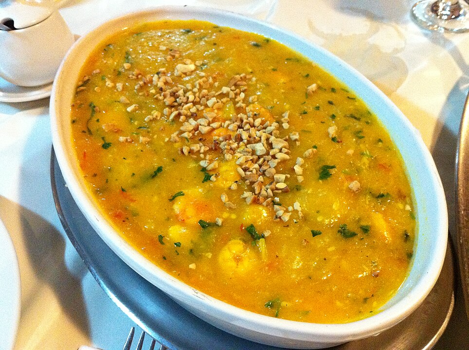 O Norte e o Nordeste do Brasil tem delícias regionais que são apreciadas não apenas pelos habitantes, mas por turistas que chegam para conhecer as cidades e aproveitar a gastronomia diferenciada. Veja maravilhas dessas duas regiões brasileiras, com os ingredientes que se destacam nos pratos e as calorias que esses quitutes têm em cada 100 gramas. Primeiro os do Norte. 