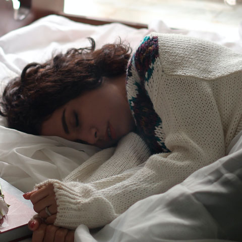 Além de sua carne, o peru também oferece outros recursos, como suas penas, que são utilizadas na confecção de travesseiros e almofadas, e o esterco, que é aproveitado como adubo.