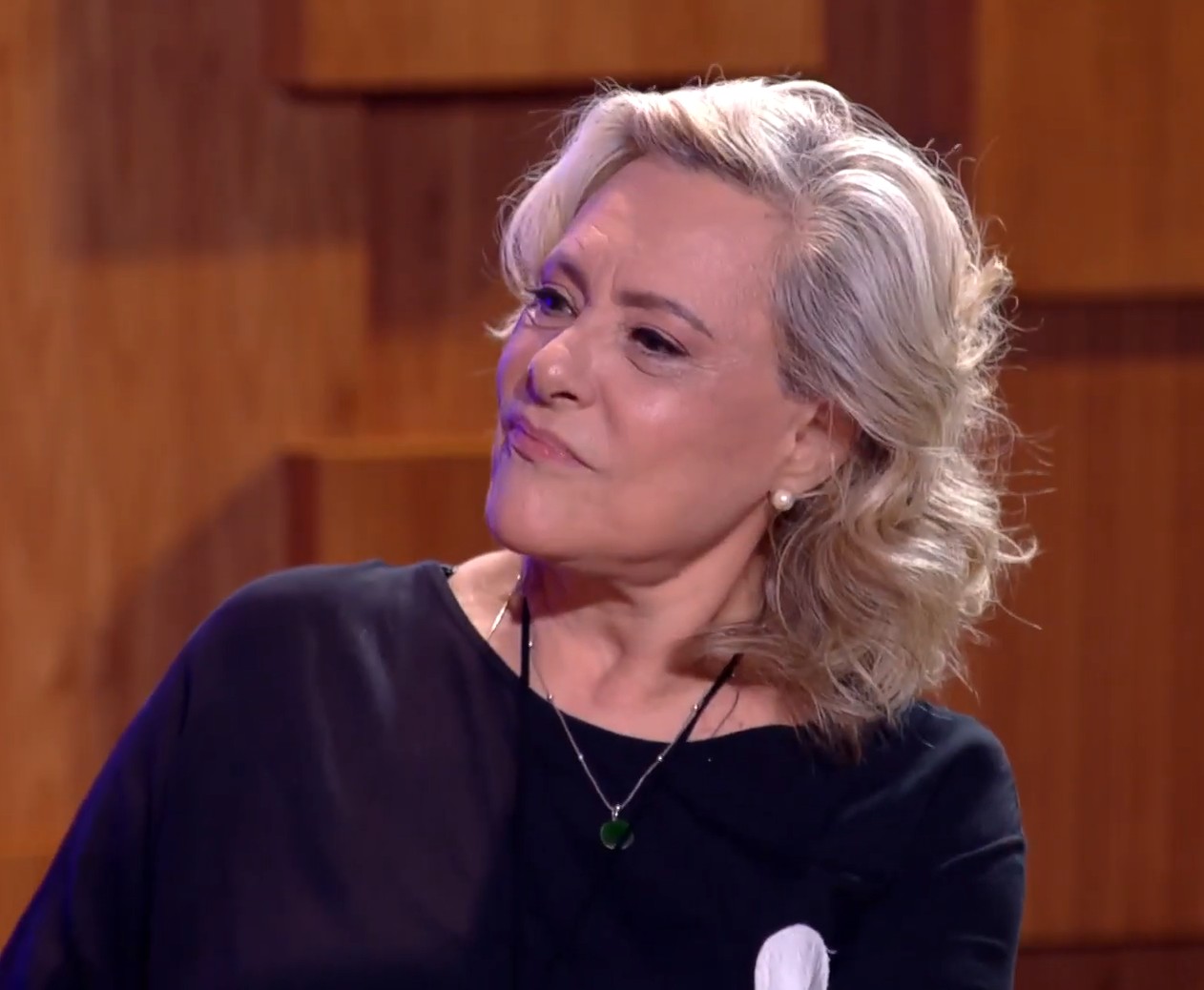 Nos palcos, Elizabeth Savala sempre manteve atuação constante. No fim dos anos 1980, criou a companhia ESCA, ao lado do marido Camilo Áttila, com foco na difusão do teatro a preços populares.
