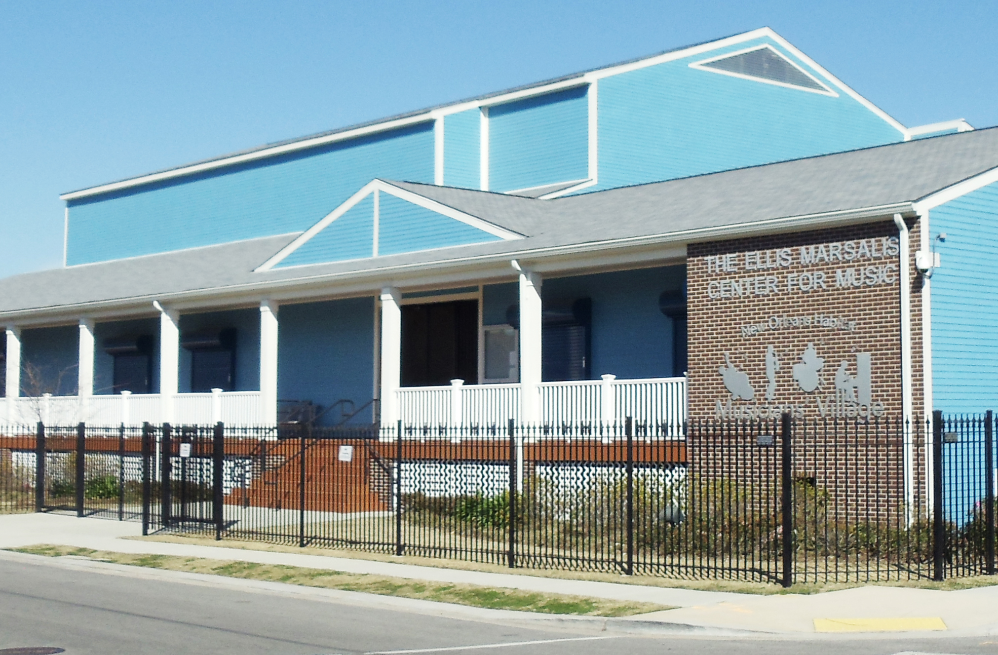 Após o furacão Katrina, ele uniu forças com Branford Marsalis para apoiar músicos afetados pela tragédia. Juntos, fundaram a Musicians Village e o Ellis Marsalis Center for Music, oferecendo moradia e educação musical para artistas deslocados em Nova Orleans.