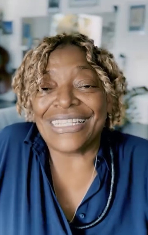 Em 2006, lançou “Menino do Rio”, com direção artística de Maria Bethânia. O álbum contava com composições de diferentes autores da música brasileira. O projeto deu origem a um registro ao vivo gravado em Berlim, posteriormente indicado ao Grammy Latino.
