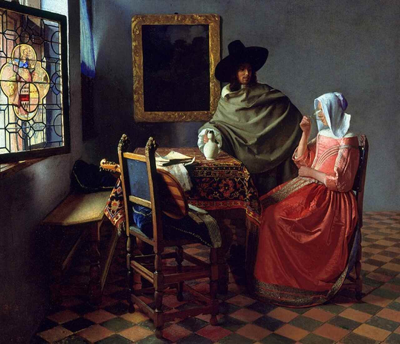 O que torna a Moça com Brinco de Pérola ainda mais fascinante são suas características distintivas. Diferente de outras obras de Vermeer, onde as figuras frequentemente estão ocupadas em atividades, a jovem da tela se destaca por sua postura contemplativa.