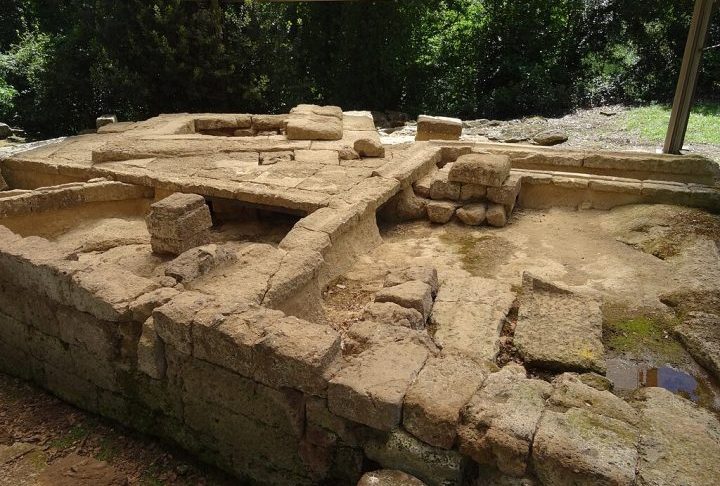 O sítio é hoje parte do Parque Regional de Veio, e as escavações contínuas revelam importantes vestígios da urbanização etrusca, incluindo necrópoles com tumbas escavadas na rocha. 