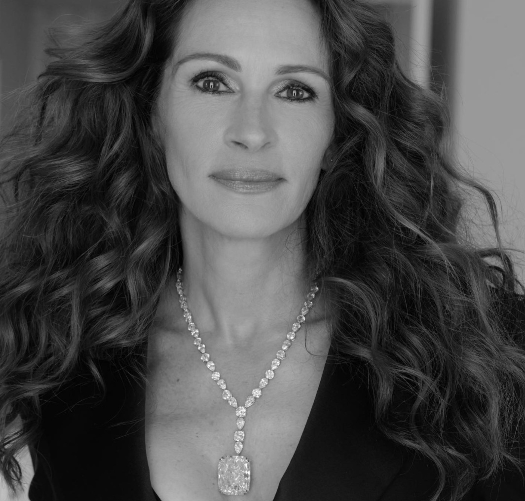 Em entrevista à jornalista Gayle King, a atriz contou que tudo teve início com a amizade que seus pais construíram com o casal Martin Luther King e Coretta Scott King. 
