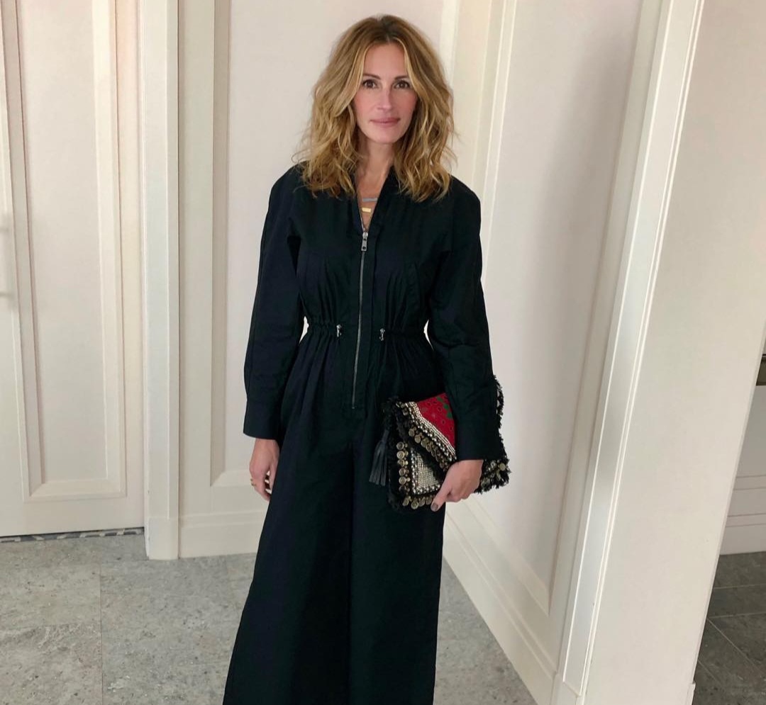 Anos mais tarde, em 1967, Martin Luther King e sua esposa decidiram retribuir o gesto dos amigos e os ajudou a pagar as contas do hospital em que Julia Roberts nasceu. 
