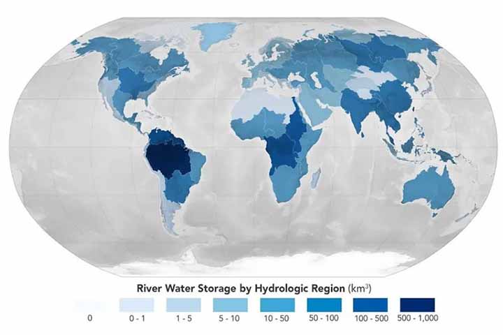 No primeiro, é mostrado o armazenamento por regiões. O azul mais escuro representa os maiores volumes de água. 