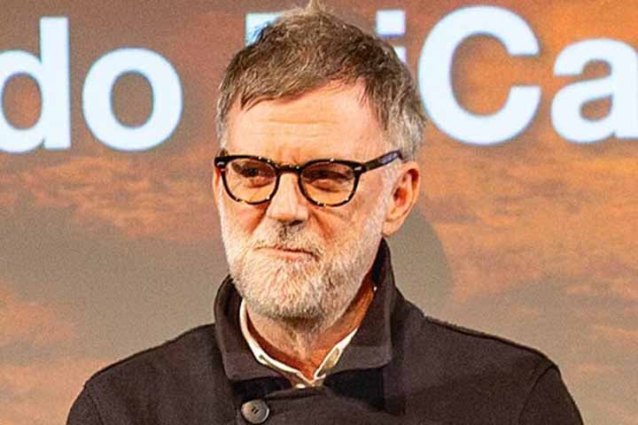 O cineasta Paul Thomas Anderson está em alta com seu mais recente filme, “Uma Batalha Após a Outra”, sucesso de crítica e que desponta como um dos principais candidatos a brilhar no Oscar de 2026.
